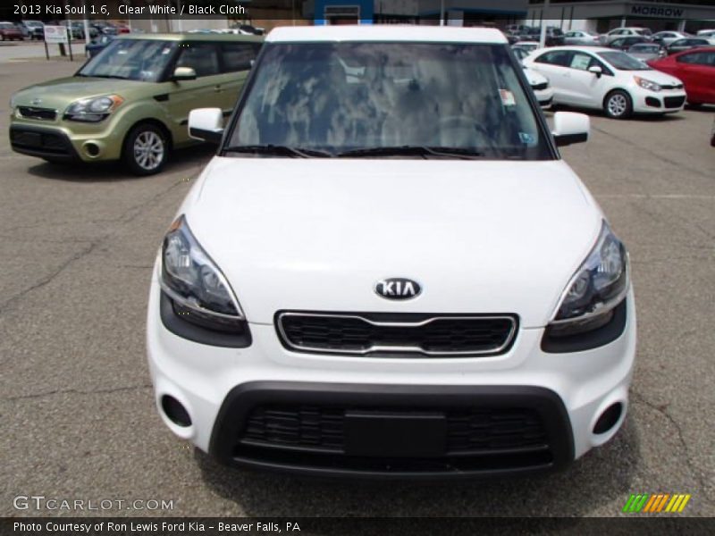 Clear White / Black Cloth 2013 Kia Soul 1.6