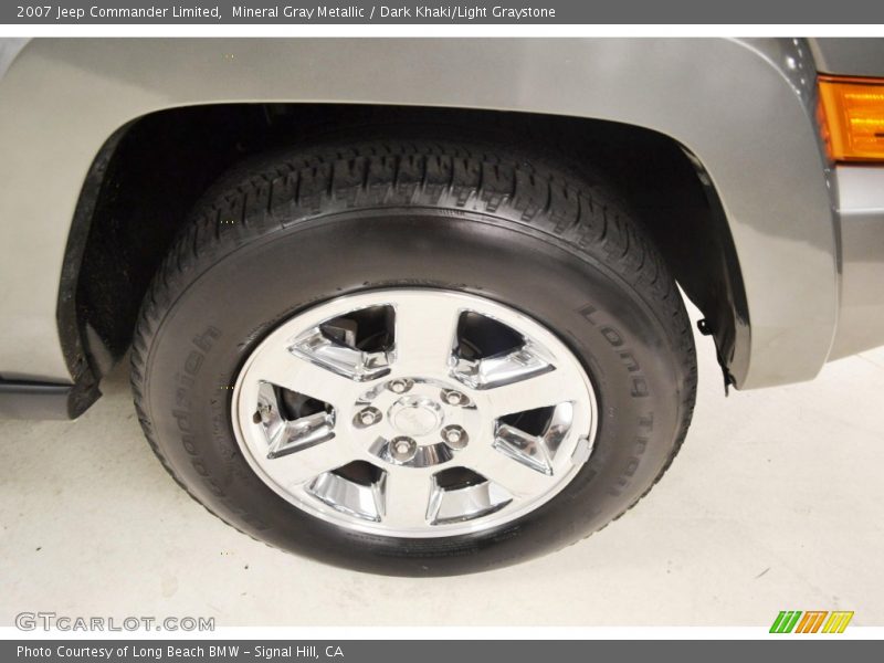 Mineral Gray Metallic / Dark Khaki/Light Graystone 2007 Jeep Commander Limited