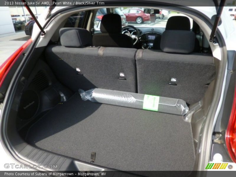 Pearl White / Black/Silver Trim 2013 Nissan Juke SV AWD