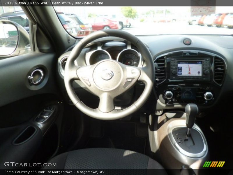 Pearl White / Black/Silver Trim 2013 Nissan Juke SV AWD