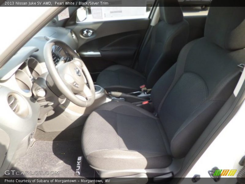 Pearl White / Black/Silver Trim 2013 Nissan Juke SV AWD