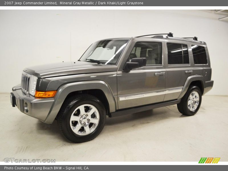 Mineral Gray Metallic / Dark Khaki/Light Graystone 2007 Jeep Commander Limited