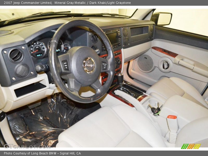 Mineral Gray Metallic / Dark Khaki/Light Graystone 2007 Jeep Commander Limited