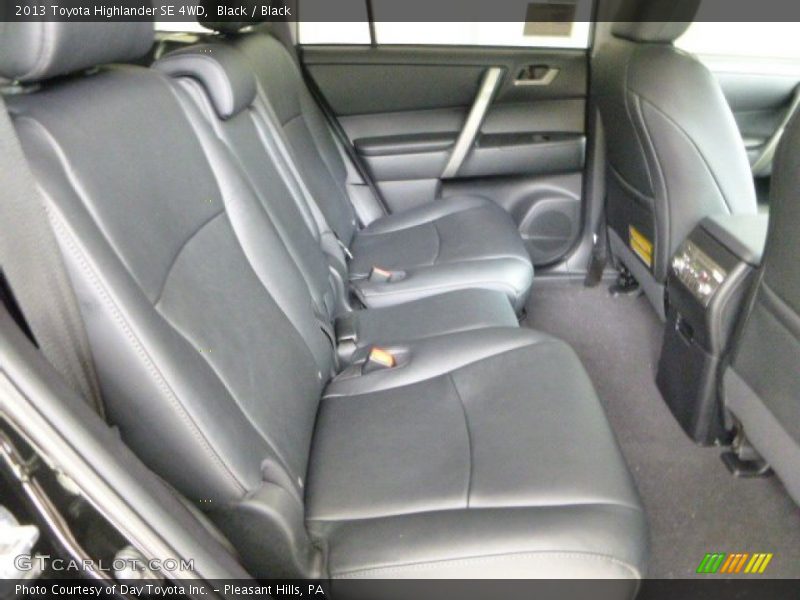 Black / Black 2013 Toyota Highlander SE 4WD