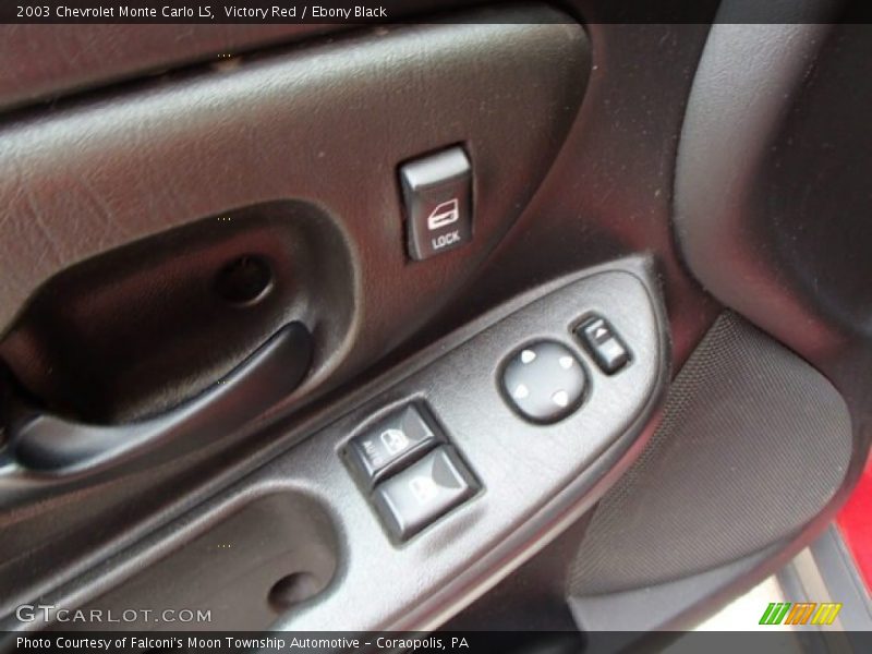 Victory Red / Ebony Black 2003 Chevrolet Monte Carlo LS