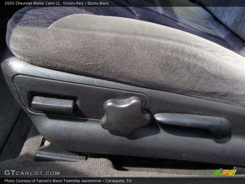 Victory Red / Ebony Black 2003 Chevrolet Monte Carlo LS
