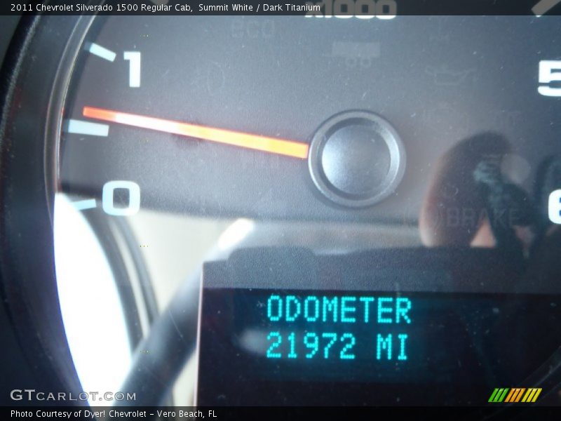 Summit White / Dark Titanium 2011 Chevrolet Silverado 1500 Regular Cab