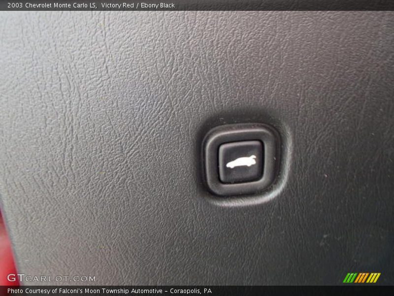 Victory Red / Ebony Black 2003 Chevrolet Monte Carlo LS