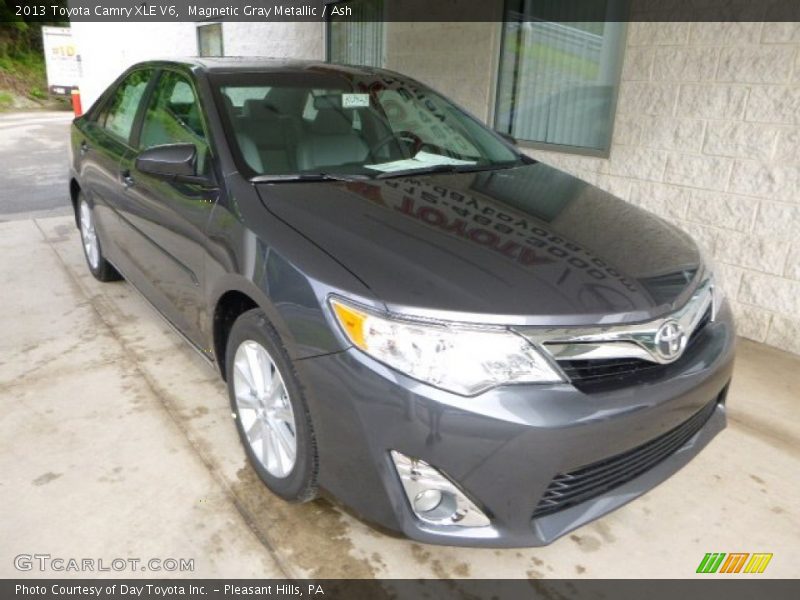 Magnetic Gray Metallic / Ash 2013 Toyota Camry XLE V6