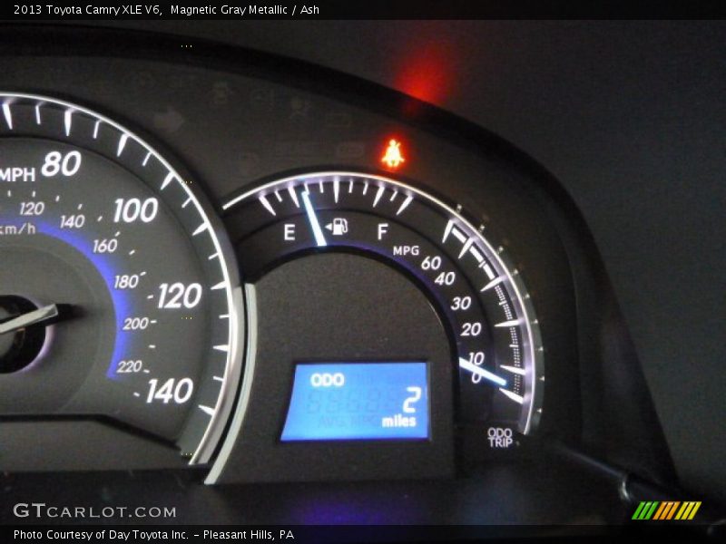 Magnetic Gray Metallic / Ash 2013 Toyota Camry XLE V6