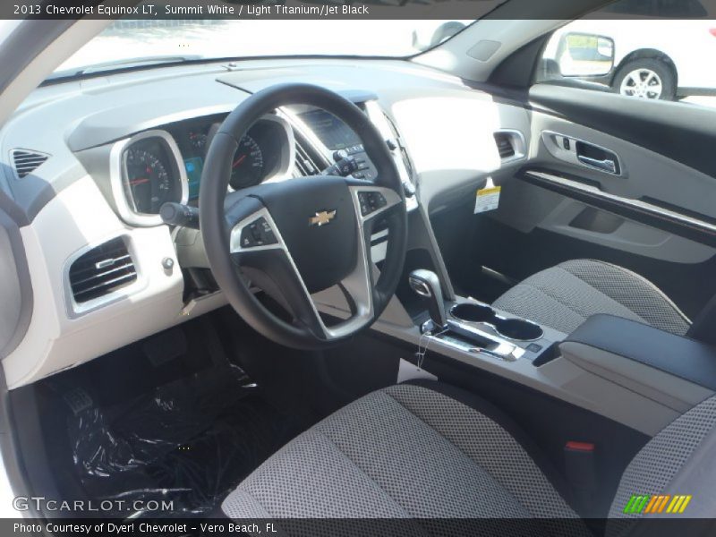 Summit White / Light Titanium/Jet Black 2013 Chevrolet Equinox LT