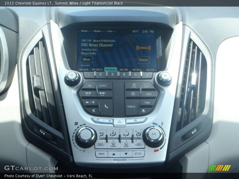Summit White / Light Titanium/Jet Black 2013 Chevrolet Equinox LT