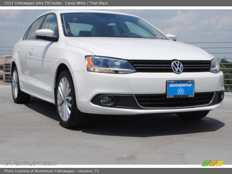 Candy White / Titan Black 2013 Volkswagen Jetta TDI Sedan