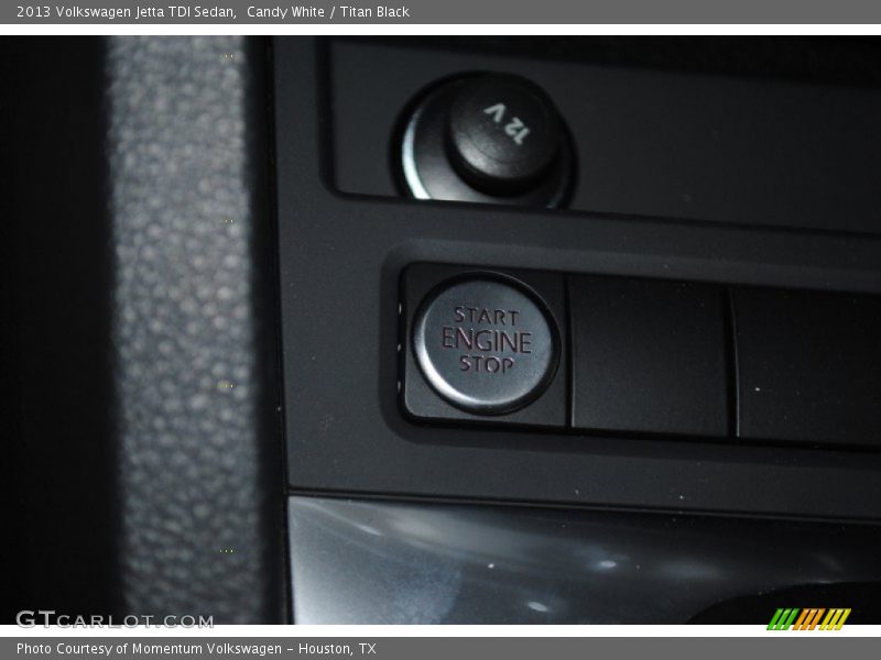 Candy White / Titan Black 2013 Volkswagen Jetta TDI Sedan
