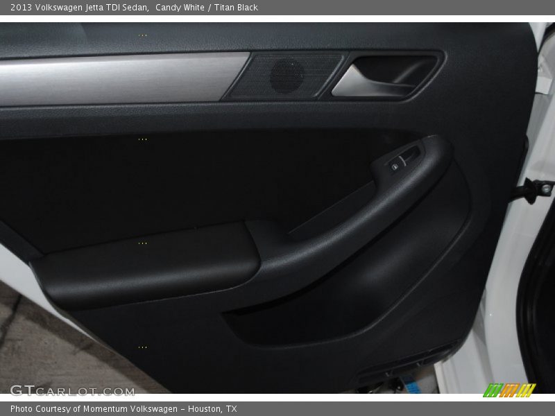 Candy White / Titan Black 2013 Volkswagen Jetta TDI Sedan