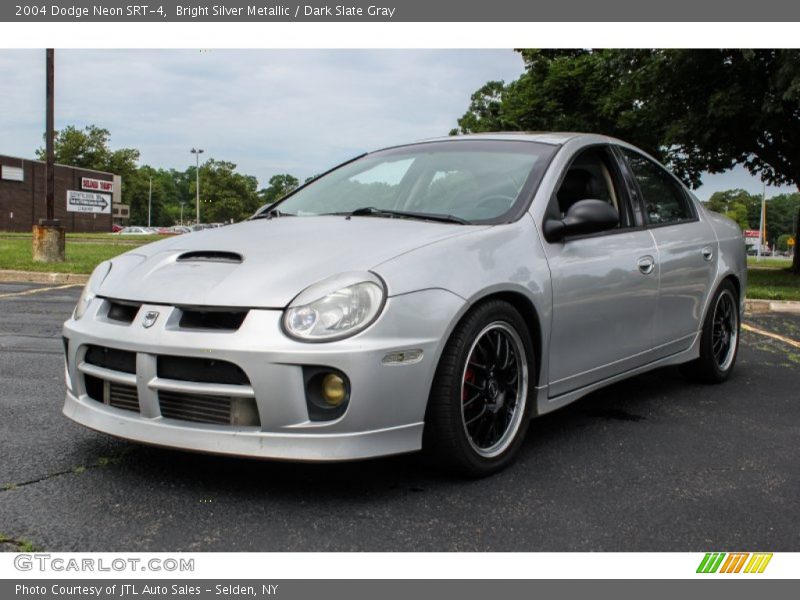 Front 3/4 View of 2004 Neon SRT-4