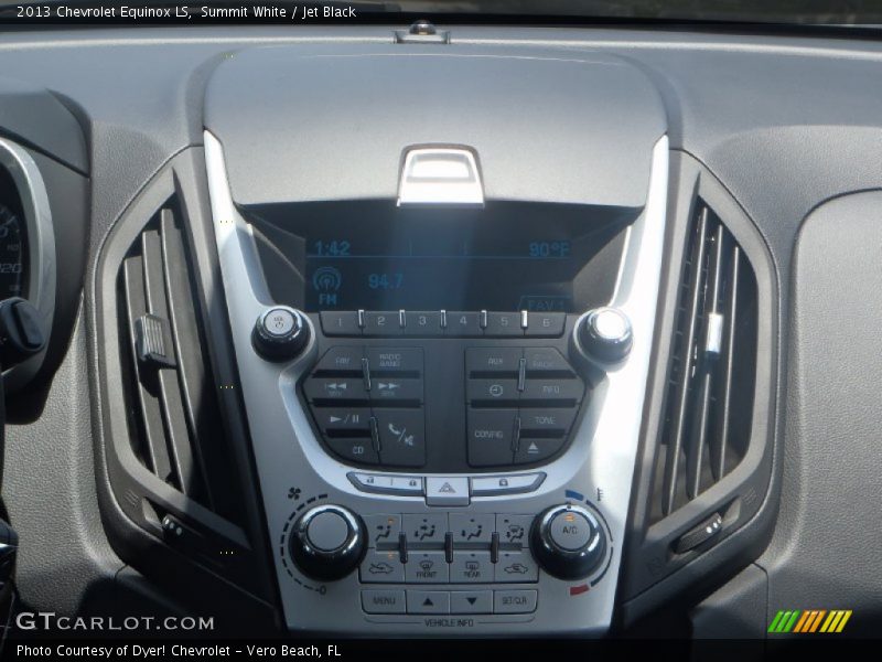 Summit White / Jet Black 2013 Chevrolet Equinox LS