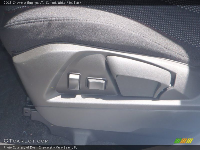 Summit White / Jet Black 2013 Chevrolet Equinox LT