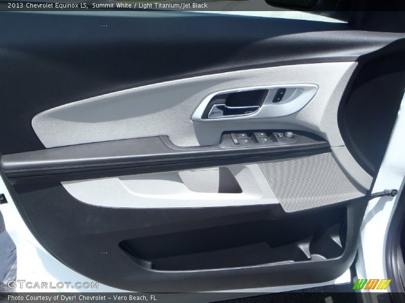 Summit White / Light Titanium/Jet Black 2013 Chevrolet Equinox LS