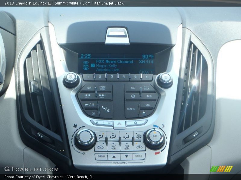Summit White / Light Titanium/Jet Black 2013 Chevrolet Equinox LS