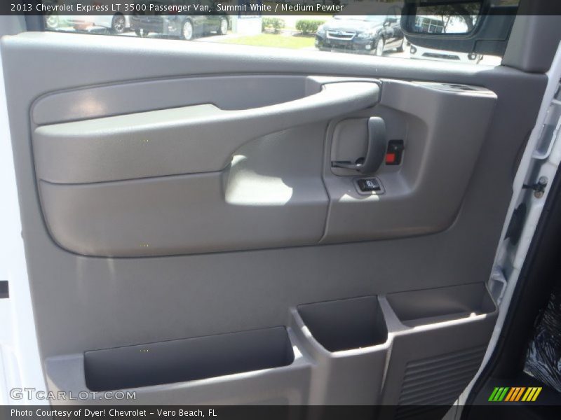 Summit White / Medium Pewter 2013 Chevrolet Express LT 3500 Passenger Van