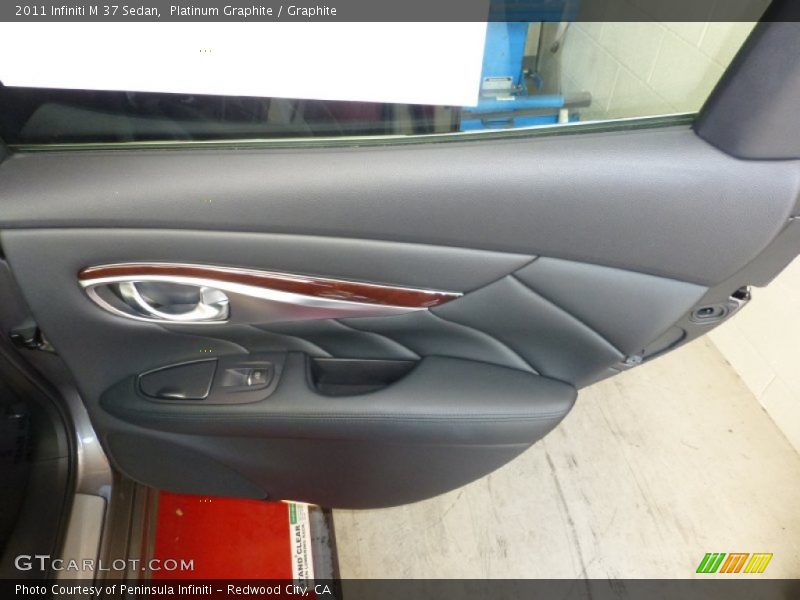 Platinum Graphite / Graphite 2011 Infiniti M 37 Sedan