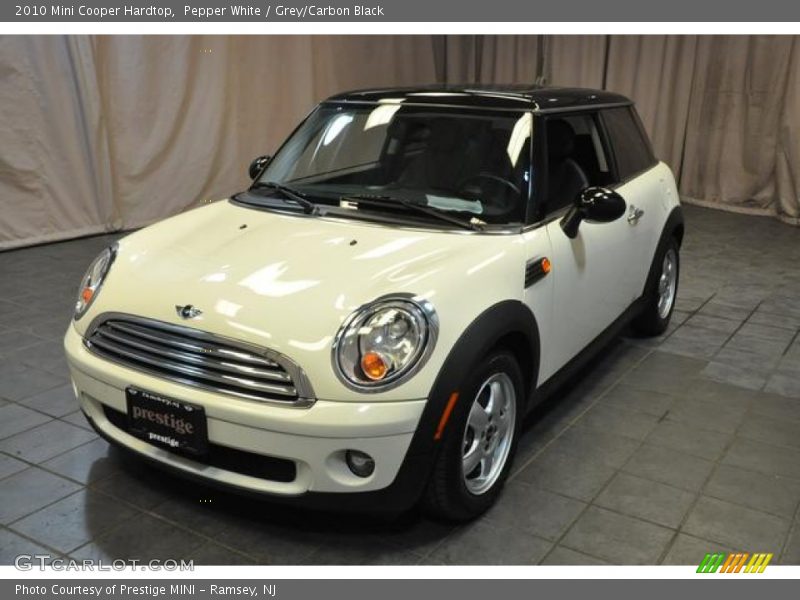 Pepper White / Grey/Carbon Black 2010 Mini Cooper Hardtop