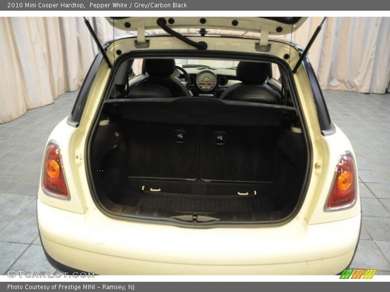 Pepper White / Grey/Carbon Black 2010 Mini Cooper Hardtop