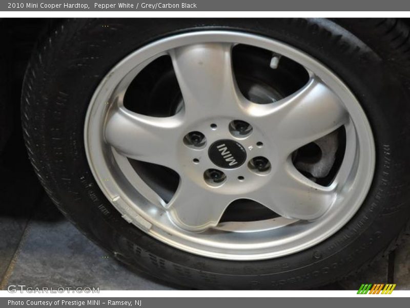 Pepper White / Grey/Carbon Black 2010 Mini Cooper Hardtop