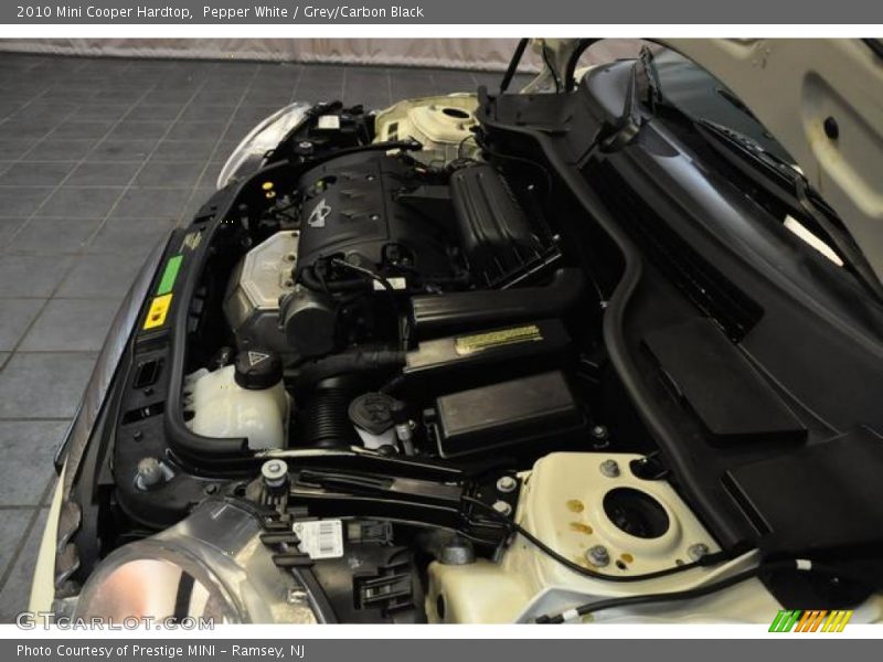 Pepper White / Grey/Carbon Black 2010 Mini Cooper Hardtop
