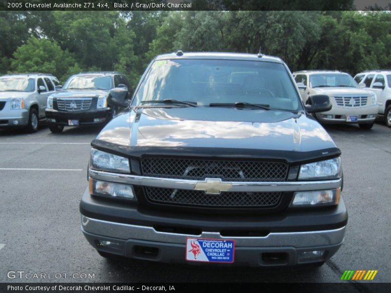 Black / Gray/Dark Charcoal 2005 Chevrolet Avalanche Z71 4x4