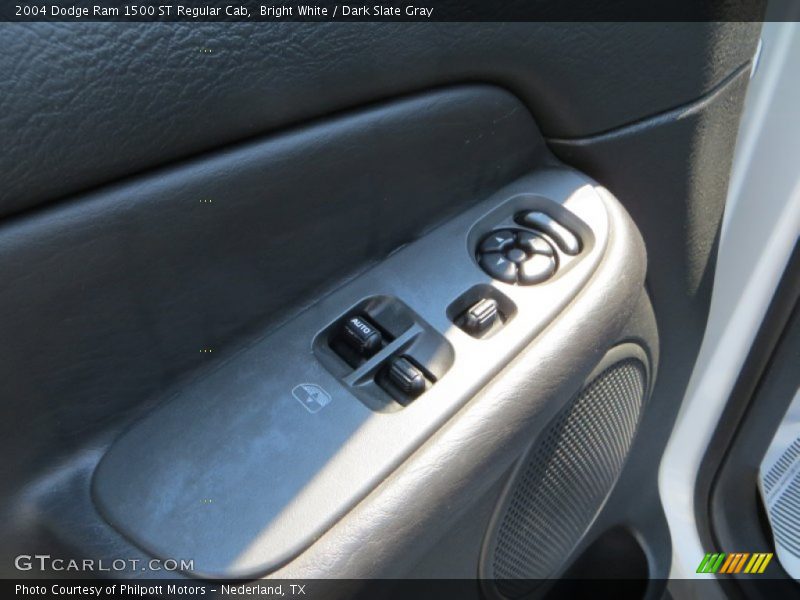 Bright White / Dark Slate Gray 2004 Dodge Ram 1500 ST Regular Cab