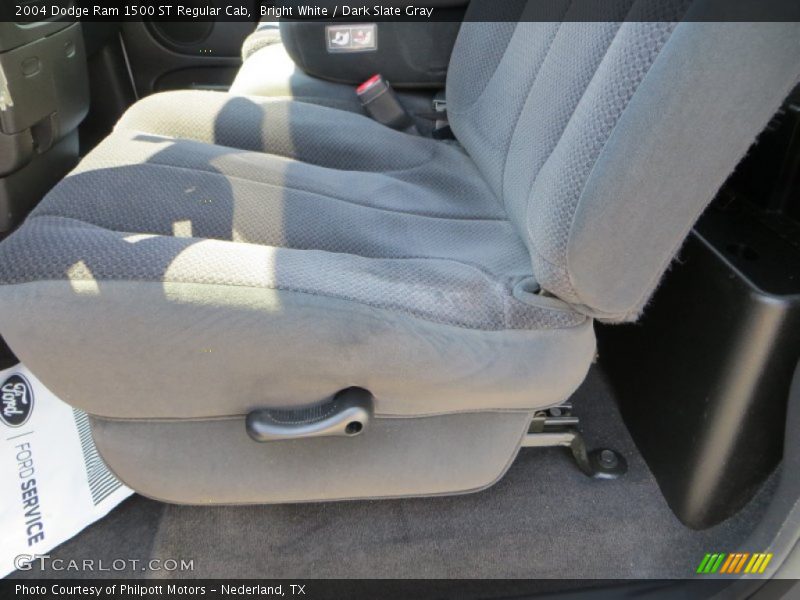 Bright White / Dark Slate Gray 2004 Dodge Ram 1500 ST Regular Cab