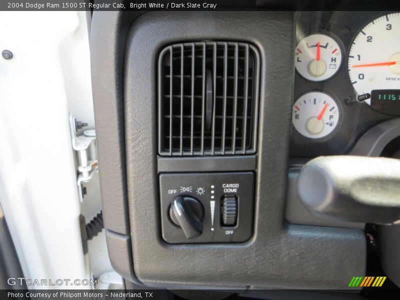 Bright White / Dark Slate Gray 2004 Dodge Ram 1500 ST Regular Cab