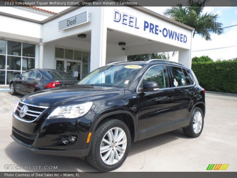 Deep Black Metallic / Sandstone 2010 Volkswagen Tiguan Wolfsburg Edition