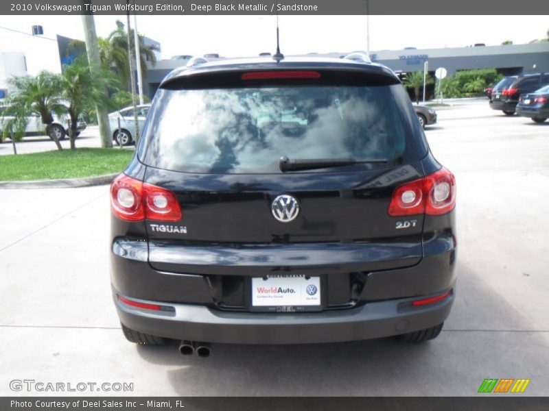 Deep Black Metallic / Sandstone 2010 Volkswagen Tiguan Wolfsburg Edition
