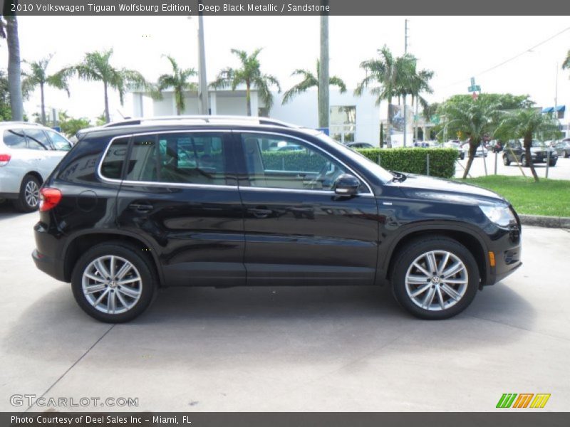 Deep Black Metallic / Sandstone 2010 Volkswagen Tiguan Wolfsburg Edition