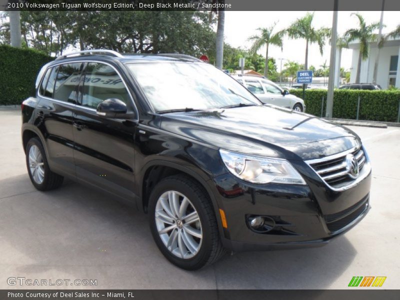 Deep Black Metallic / Sandstone 2010 Volkswagen Tiguan Wolfsburg Edition