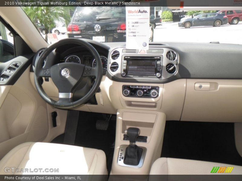 Deep Black Metallic / Sandstone 2010 Volkswagen Tiguan Wolfsburg Edition