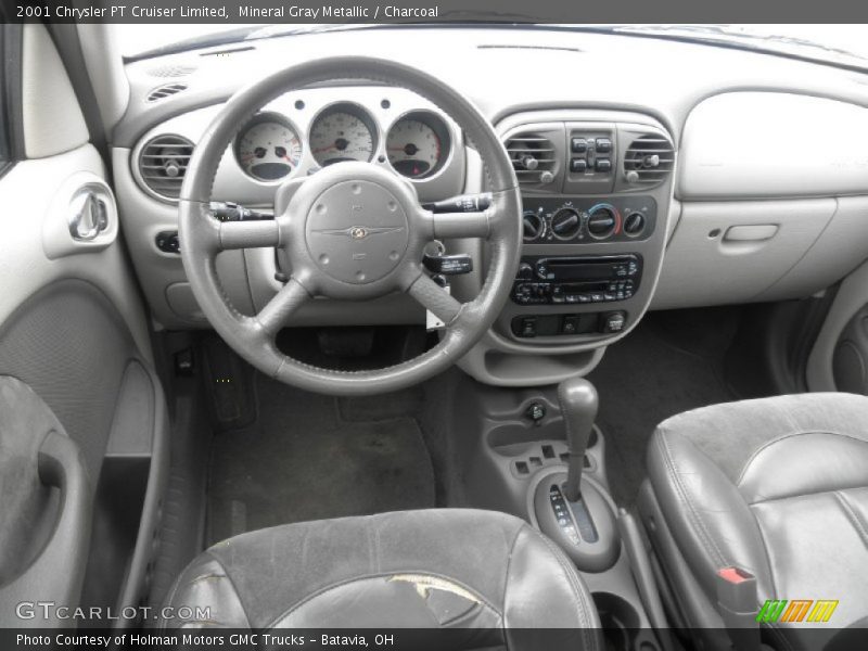 Dashboard of 2001 PT Cruiser Limited