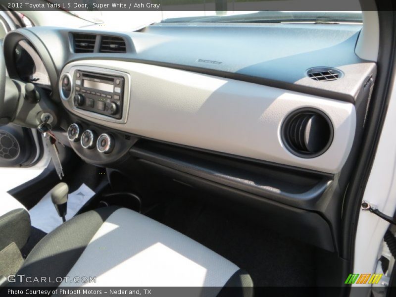 Super White / Ash Gray 2012 Toyota Yaris L 5 Door