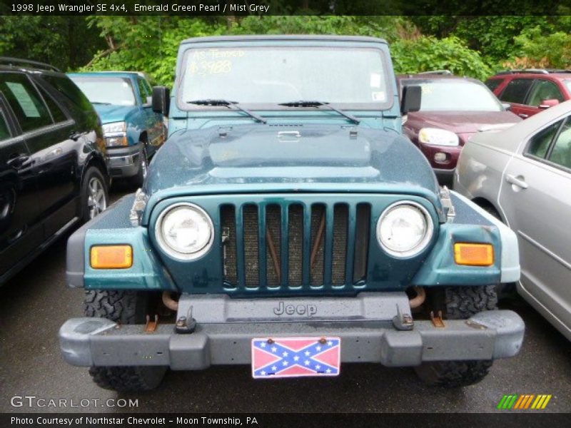 Emerald Green Pearl / Mist Grey 1998 Jeep Wrangler SE 4x4
