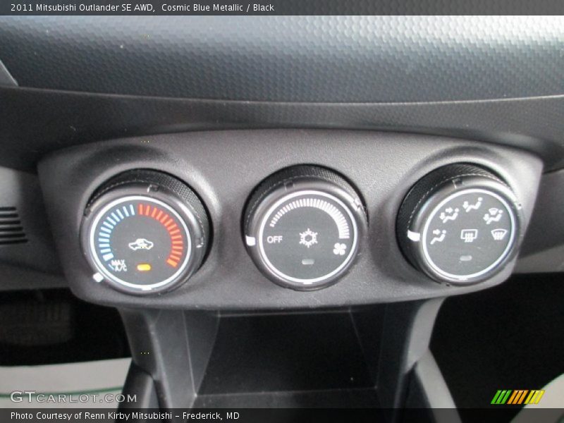 Cosmic Blue Metallic / Black 2011 Mitsubishi Outlander SE AWD