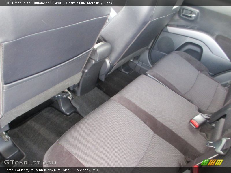 Cosmic Blue Metallic / Black 2011 Mitsubishi Outlander SE AWD