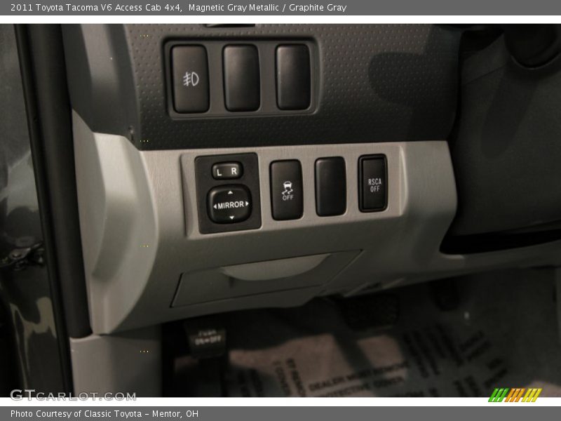 Magnetic Gray Metallic / Graphite Gray 2011 Toyota Tacoma V6 Access Cab 4x4