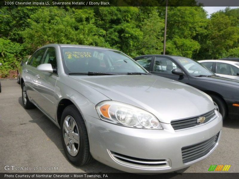 Front 3/4 View of 2006 Impala LS