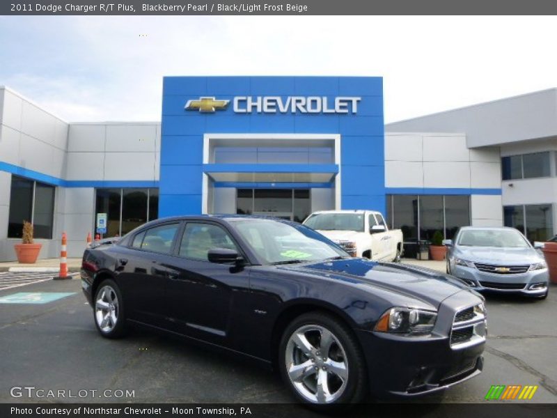 Blackberry Pearl / Black/Light Frost Beige 2011 Dodge Charger R/T Plus