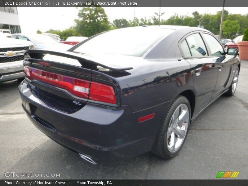 Blackberry Pearl / Black/Light Frost Beige 2011 Dodge Charger R/T Plus