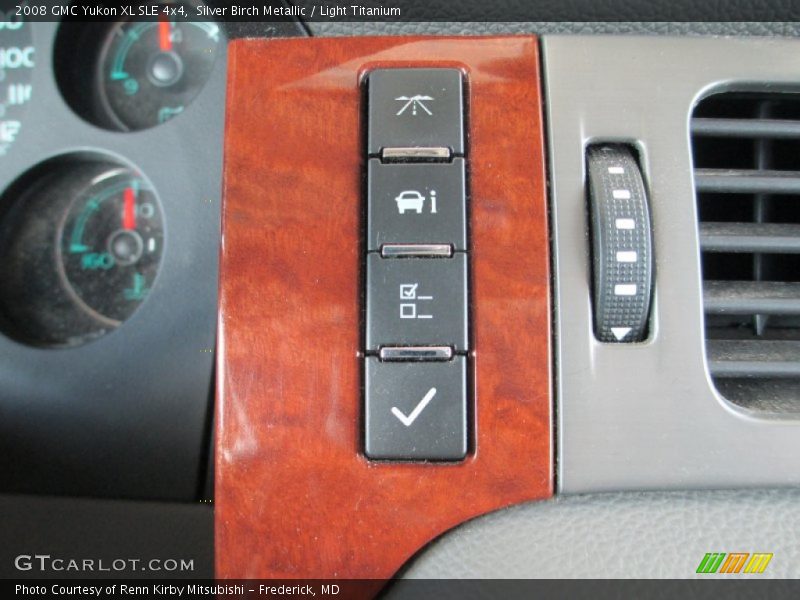 Silver Birch Metallic / Light Titanium 2008 GMC Yukon XL SLE 4x4