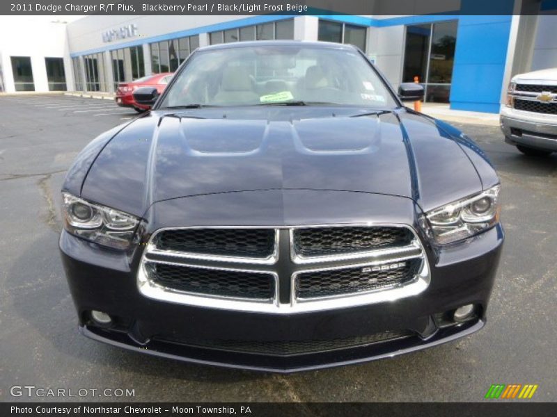 Blackberry Pearl / Black/Light Frost Beige 2011 Dodge Charger R/T Plus
